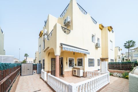 Villa i La Marina, Alicante, La Marina - € 195.000 | Ref: W6131VA - foto 4